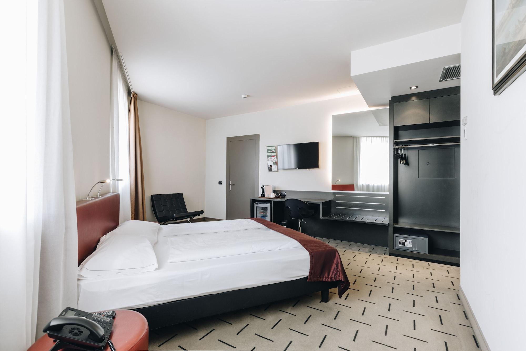 Hotel Continental Cremona Eksteriør billede