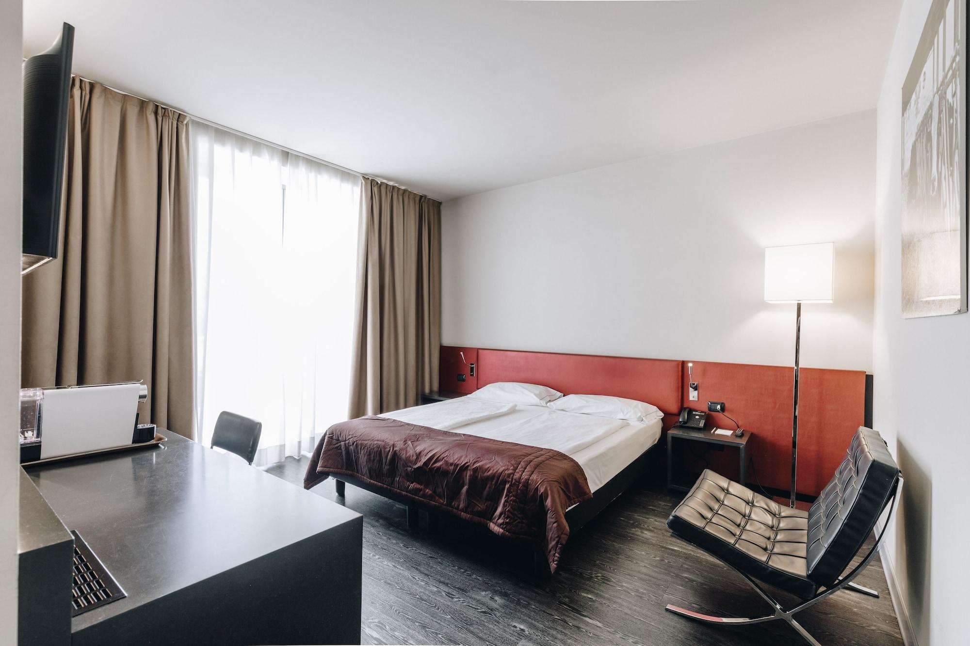 Hotel Continental Cremona Eksteriør billede